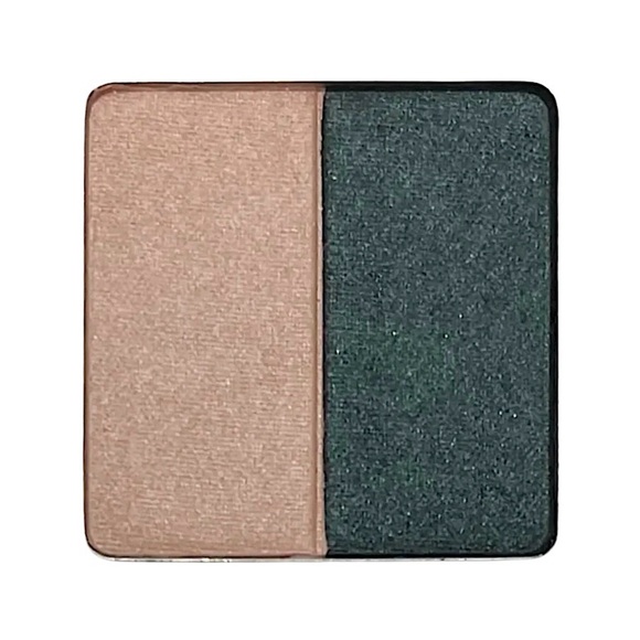 Victoria’s Secret Rendezvous Eyeshadow Duo - Picture 1 of 1